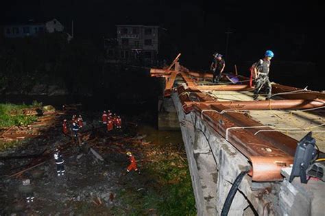 杭州桐庐廊桥桥顶垮塌事故：已致8死3伤 - 消防百事通