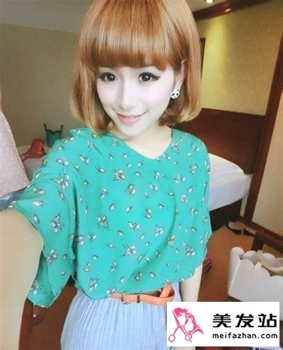 瓜子脸妆容甜美女生头像