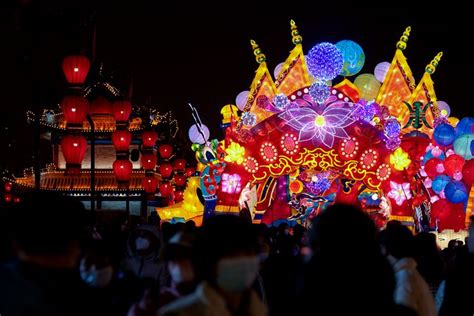 西安城墙新春灯会：中国年味又一种打开方式 - 西部网（陕西新闻网）
