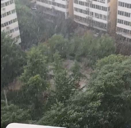 暴风冰雹致北京顺义局部停电 高压线塔都倒了(含视频)_手机新浪网
