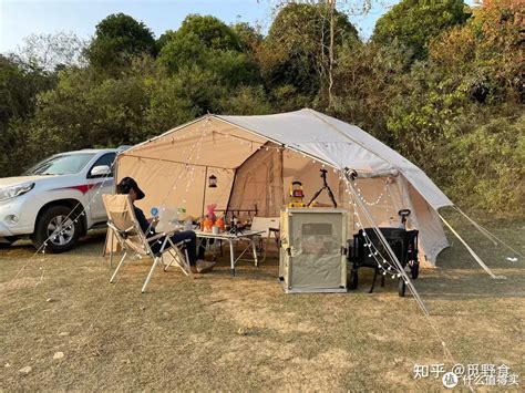 在西宁露营第一次睡帐篷，谈谈感受，是车里舒服还是帐篷_新浪新闻