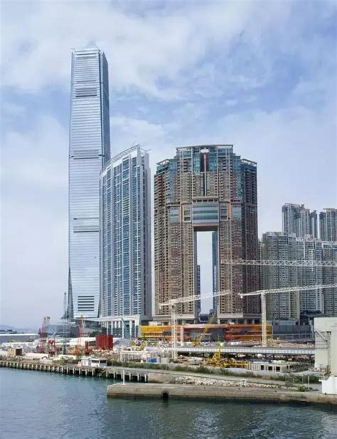 一百万一平米！内地客买下香港豪宅，交税一个亿！__财经头条