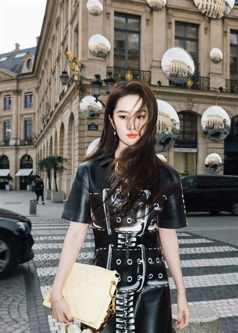 刘亦菲202303巴黎时装周造型 - 高清图片，堆糖，美图壁纸兴趣社区