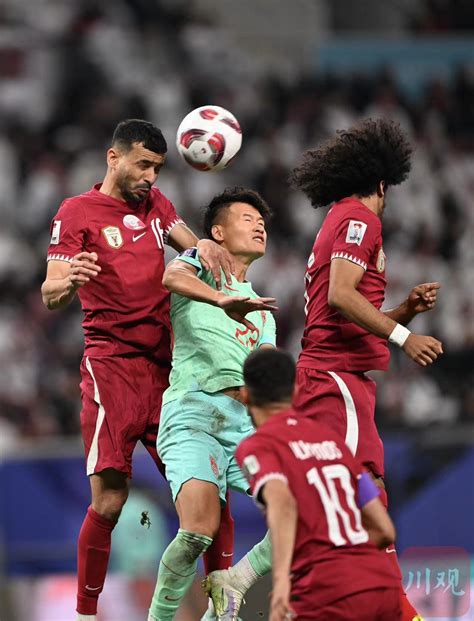 中国队0-1落后！吉尔吉斯斯坦打进亚洲杯历史首球，国足全面被动__凤凰网