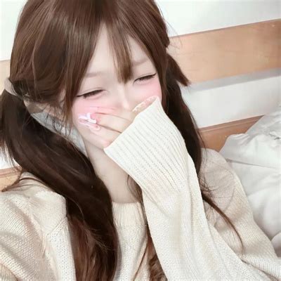 非主流俏皮女生头像