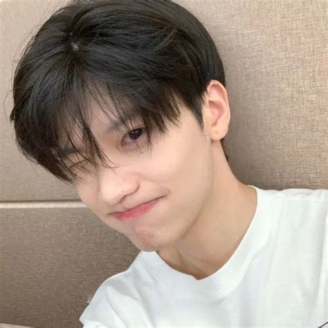 帅气非主流头像男生真人