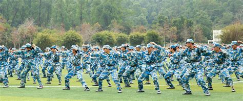 康定市民族小学举行首届军训开营仪式---甘孜日报