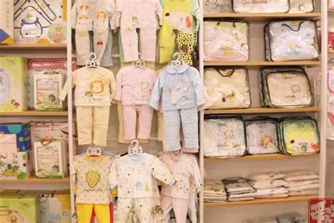 婴幼儿用品店,服饰鞋帽,生活百科,摄影,汇图网www.huitu.com