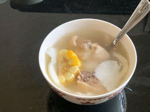鲜椰青做的清甜椰子鸡汤，吃肉前先喝三碗为敬 - 知乎