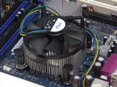 新一代CPU散热器安装之英特尔LGA 775 CPU散热器安装方法_散热器评测-中关村在线