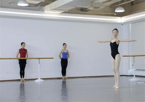 芭蕾舞高考艺考对身高体重的要求-中影人教育舞蹈学苑