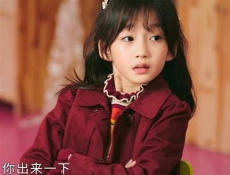 下一个主角，童星陈芷琰的开学私服_童装网
