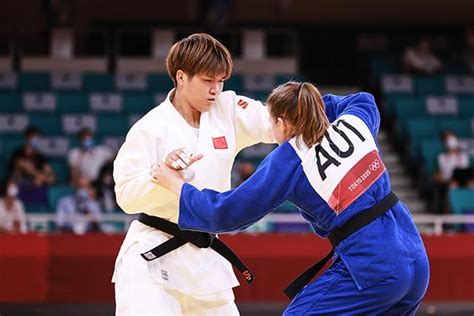 日本柔道队创造单届奥运会金牌数最多纪录_东方体育