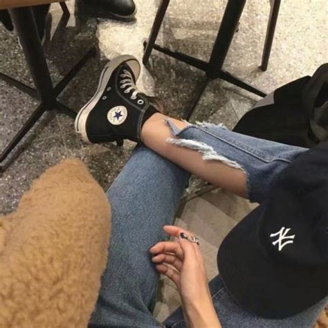 甜美女生头像下半身照片