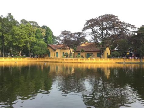 越南纵游(二) 胡志明市政厅 | 草根影響力新視野