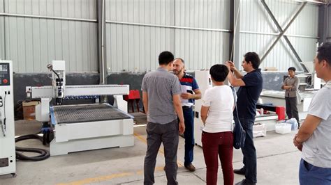南京工程学院暖通、制冷专业师生来厂参观实习_汇中空调
