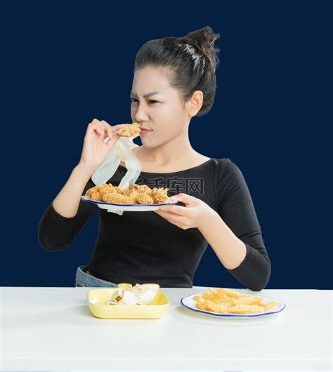 非主流拿鸡头像