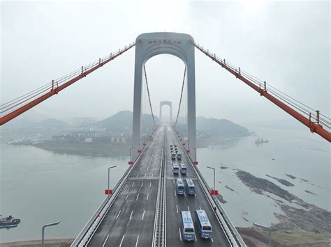 国内最大跨度公轨两用悬索桥——郭家沱长江大桥成功合龙 - 重庆市江北区人民政府