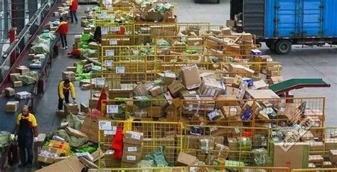 1亿快递纸箱回收再寄 全民主动加入菜鸟绿动行动_凤凰网