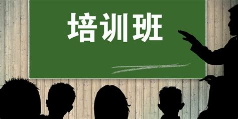 海内外12位行业专家“线上+线下”集中评审216件设计作品--四川经济日报