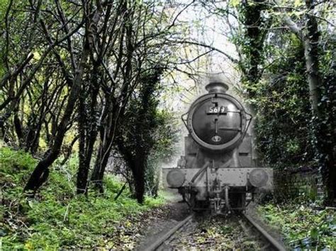 最真实的灵异悬案，穿梭接近一个世纪的幽灵列车，每次出现必带走一些人！ - 知乎
