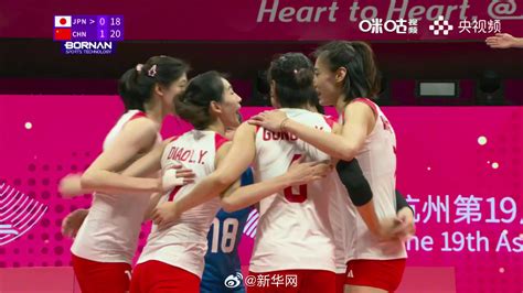 中国女排重夺亚运冠军！8场3-0横扫亚洲 郎平的熬夜值了_手机凤凰网