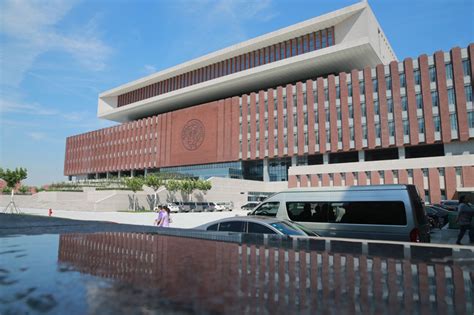 沙河校区图书馆揭牌并投入使用-中央财经大学-基建处