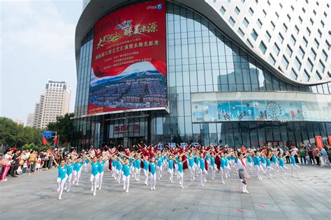“我和我的祖国”上海学生舞蹈联盟成立三周年精品展演 - 华娱网