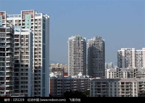 莆田汽车车站楼顶对面高楼建筑顶端高清图片下载_红动中国