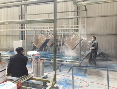 自动喷塑线-厂房设备-重庆林鼎交通设施有限公司