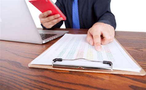 Excel VS 薪酬管理系统软件 谁更适合做工资计算软件|红海eHR