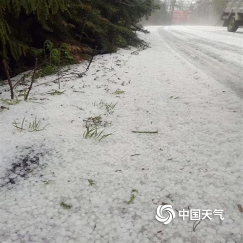 今天广东这地方下起冰雹！还有一大波强对流天气正在赶来，气温直降9℃_新浪新闻