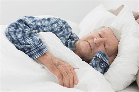 高血压睡太多反而易中风?如何正确睡眠 - 知乎