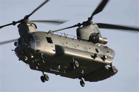 AH-1Z蝰蛇武装直升机 : 空军世界