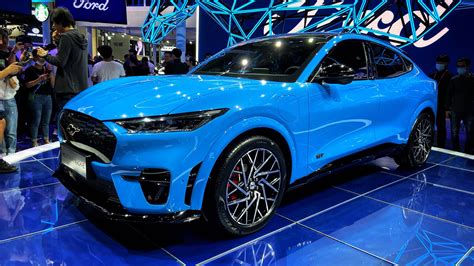 2021上海国际车展，福特电马高能亮相__凤凰网