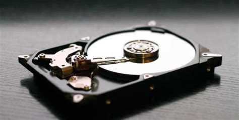 HDD硬盘、SSD硬盘、光盘、磁带，哪种存储容量大？保存时间最久？--硬盘之家