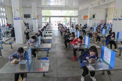 湖南永州：分餐制助力校园防疫-人民图片网
