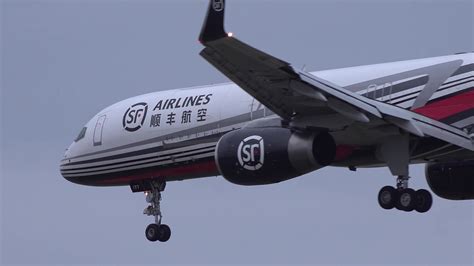 RFS：南航飞机侧风降落天津机场，滑行漂亮！_腾讯视频