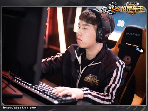 第六季车王胡旭专访 迈向冠军的最后一步 - QQ飞车官方网站-腾讯游戏-竞速网游王者 突破300万同时在线