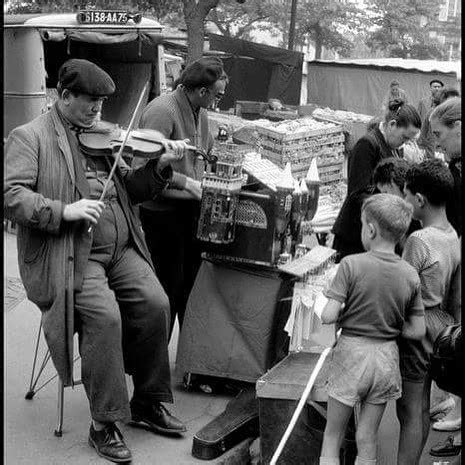 老照片：上世纪五十年代苏联工人的日常生活，工业基础非常雄厚__财经头条