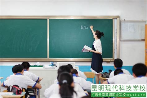 高等教育普及化 中国更多家庭实现大学生"零的突破" - 教育资讯 - 新湖南