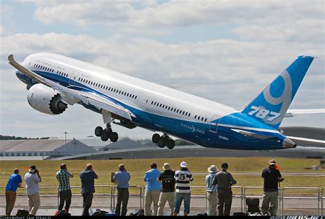 Second Boeing 7879 Dreamliner Takes First Flight
