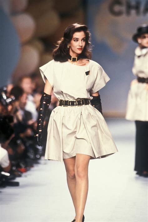 香奈儿小姐 Chanel Spring 1988 #… - 堆糖，美图壁纸兴趣社区