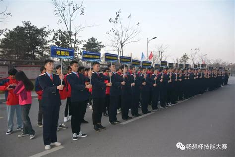 学员上岗_遂宁市航铁培训学校_遂宁市航铁职业技能培训学校