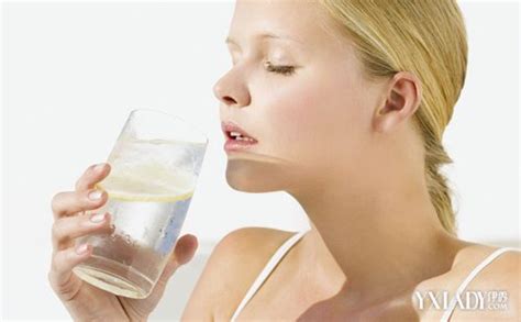 明明喝了不少水，还总觉得口干口渴？可能与这4种疾病有关 - 知乎