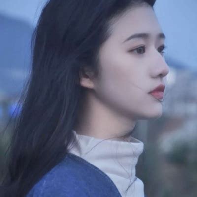 头像女生温柔干净蓝色