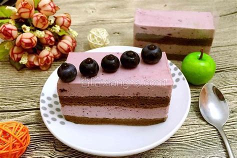 蓝莓慕斯蛋糕的做法_菜谱_香哈网