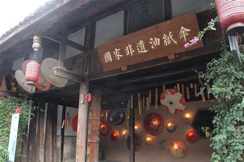 明•渔翁戏荷琥珀杯-南京市博物总馆