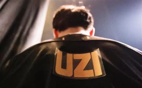 网传UZI明年又要复出，新晋战队欲购UZI打响战队名气？