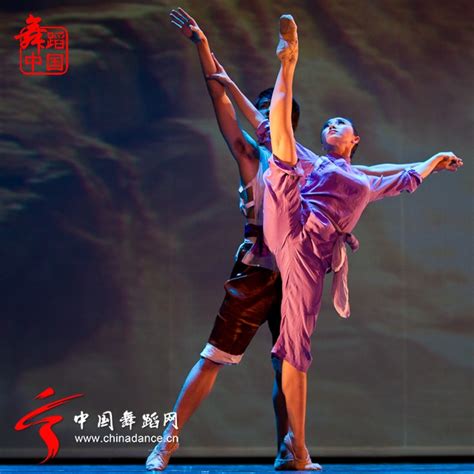 派澜舞蹈|古典舞《繁花》指导老师：侯嘉欣_腾讯视频